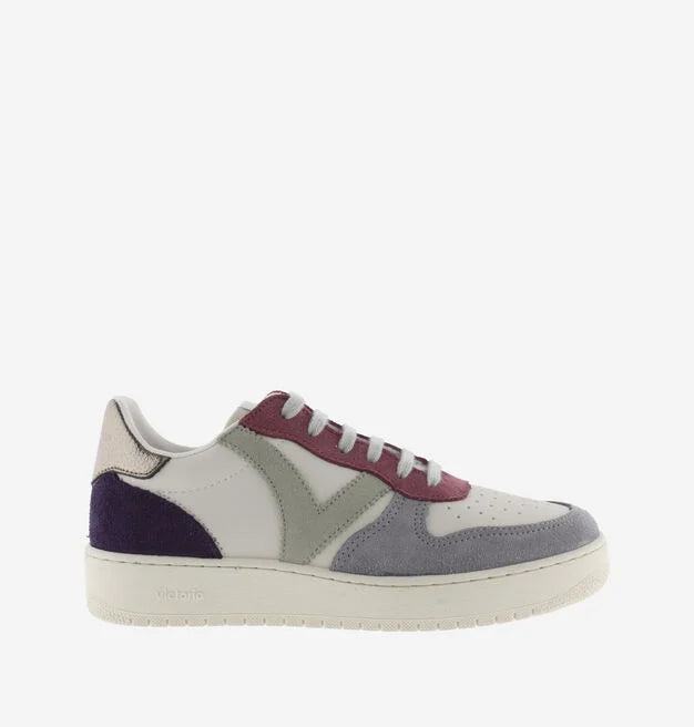 Victoria donna lavanda 1258240