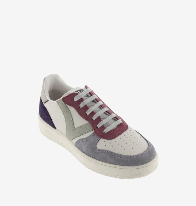 Victoria donna lavanda 1258240