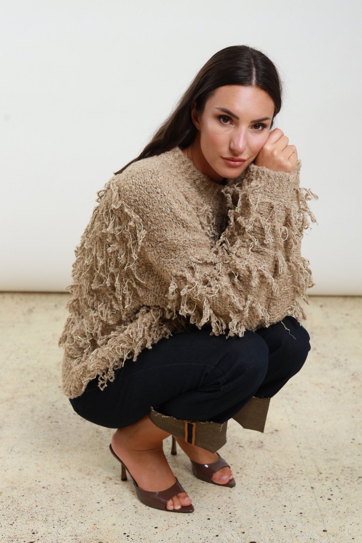 Susy Mix maglione over con frange beige 3WB09