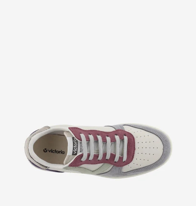 Victoria donna lavanda 1258240