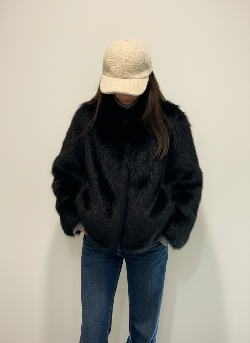 Pelliccia nera   Vittoria Lineaelle