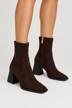 STEVE MADDEN HOVER CHOCOLATE BROWN