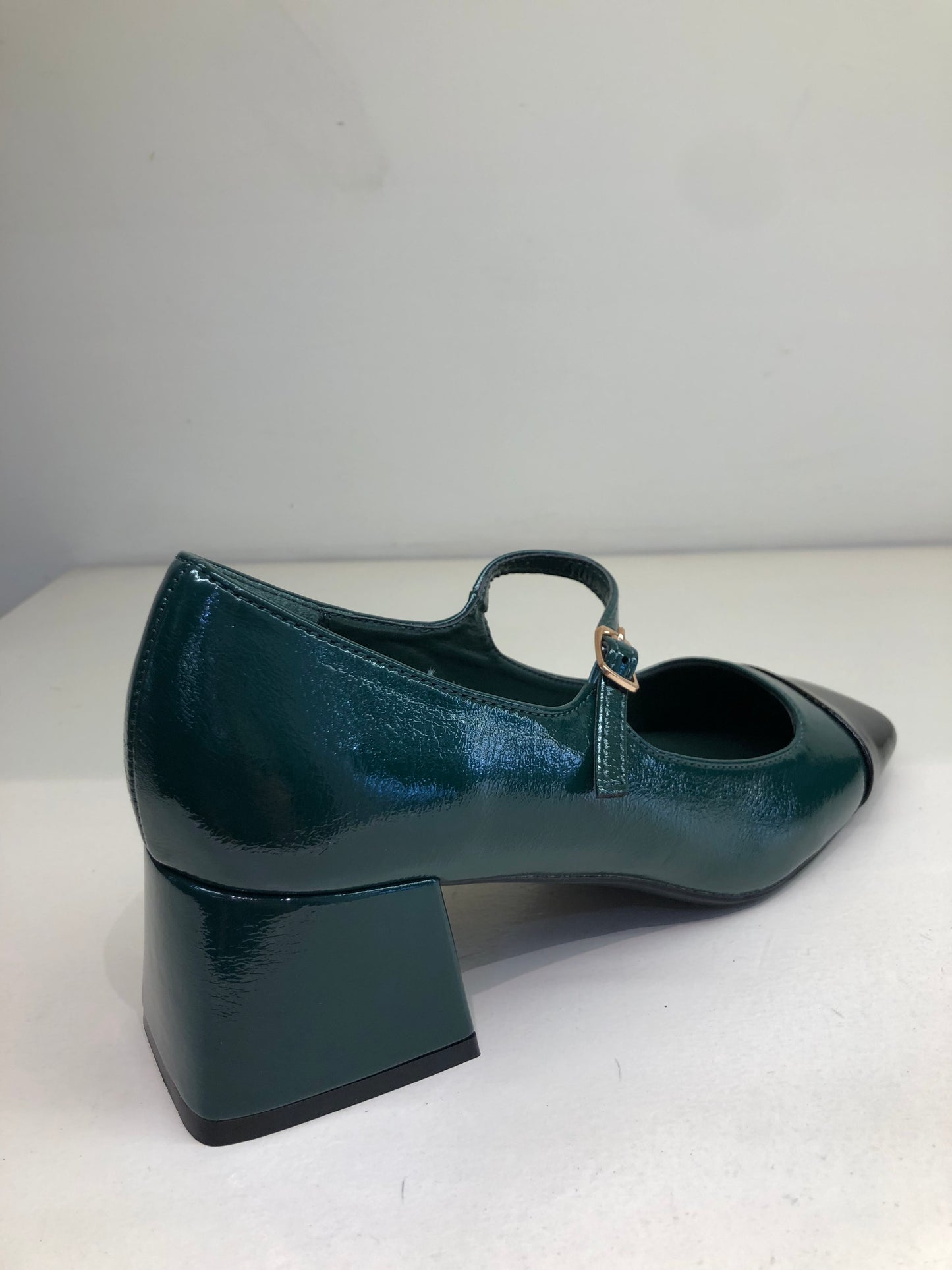 Decolte maryjane verde lineaelle