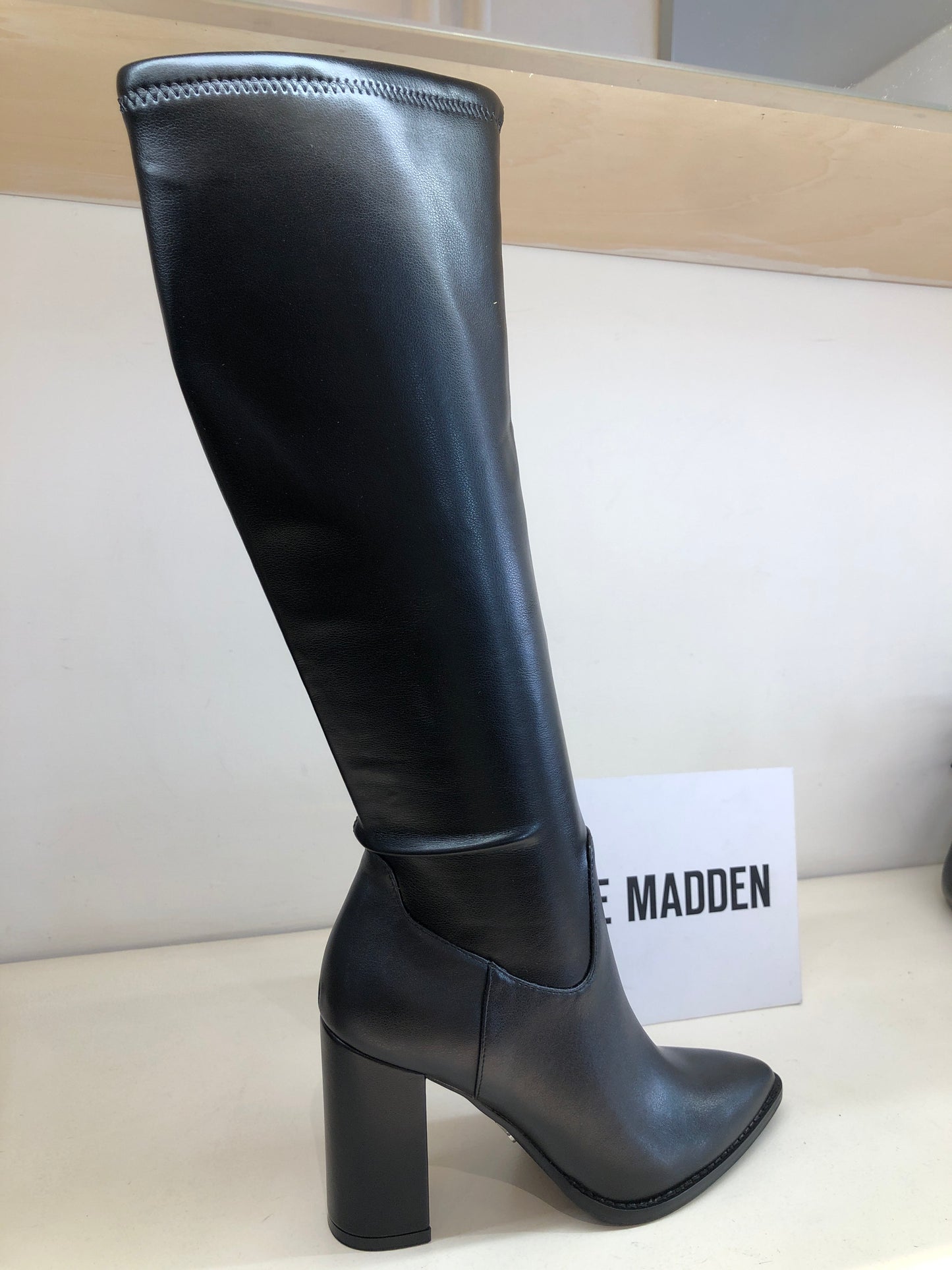 BLOGGER - NERO - Steve Madden