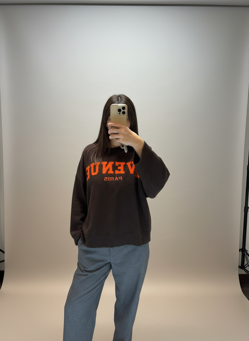 Maglioncino Vicolo avenue paris modello pacchetto t. moro