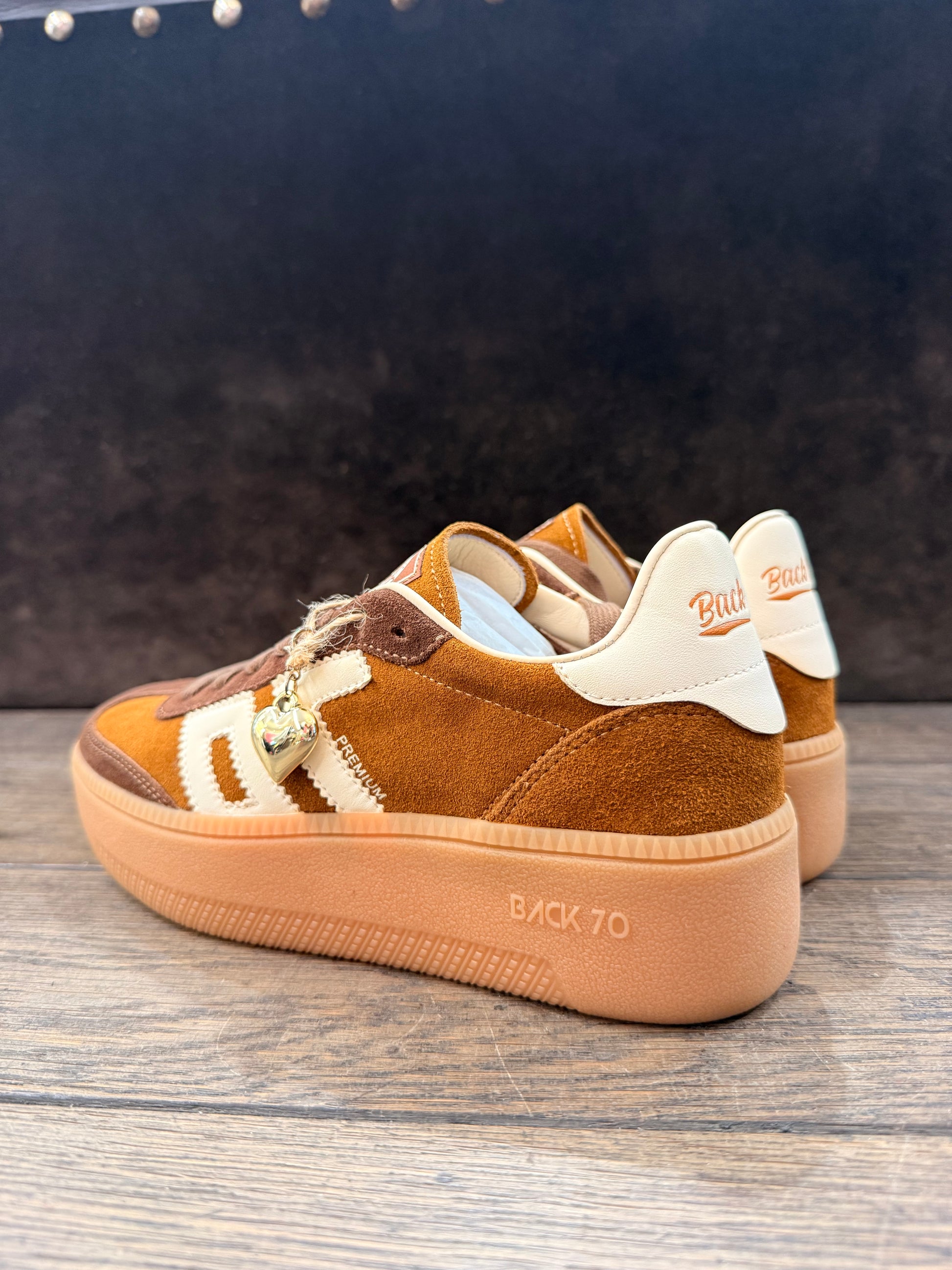 BACK 70 1080855-000032 suede camel DONNA