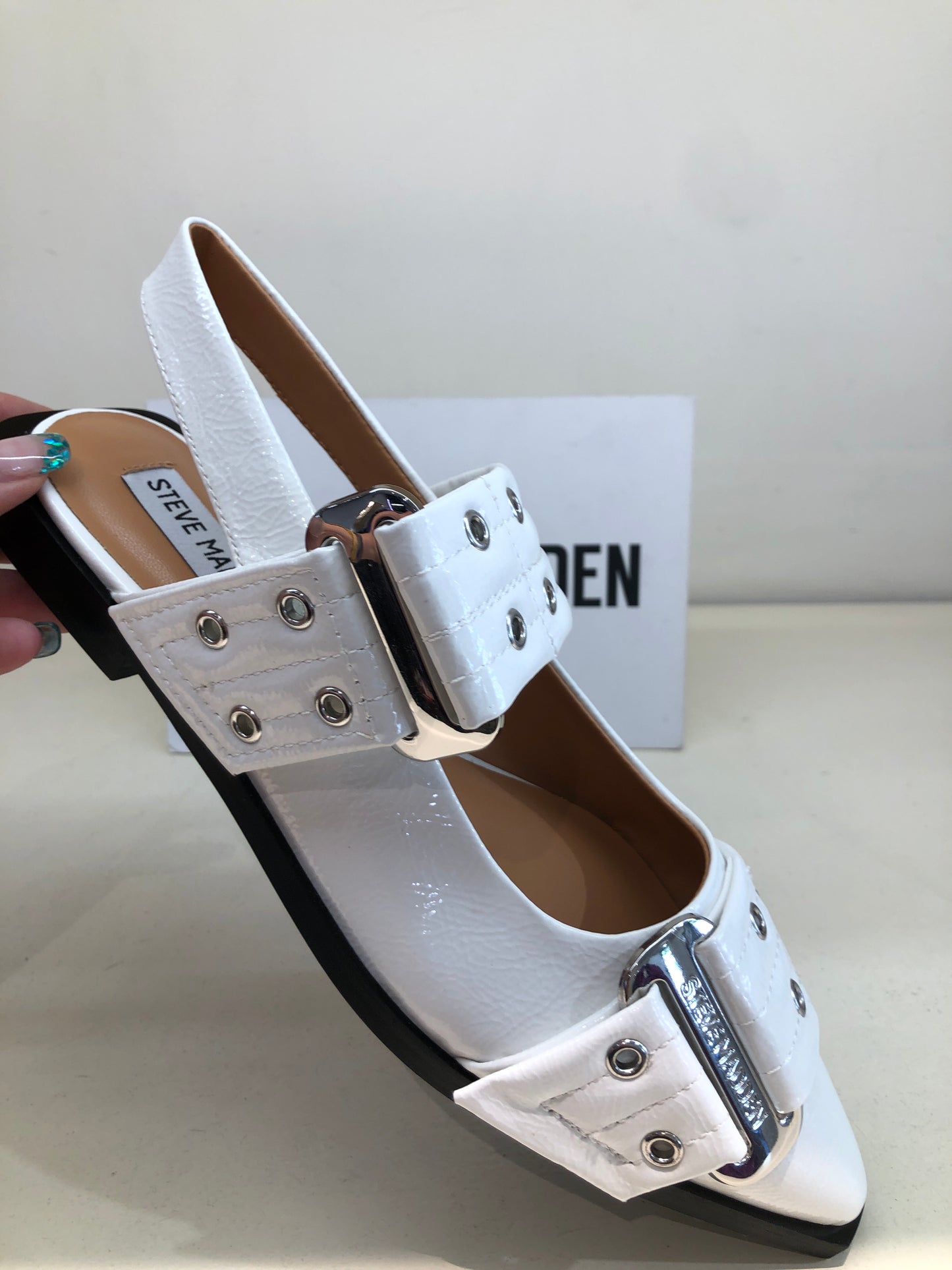 GRAND AVE BIANCO VERNICE - Steve Madden