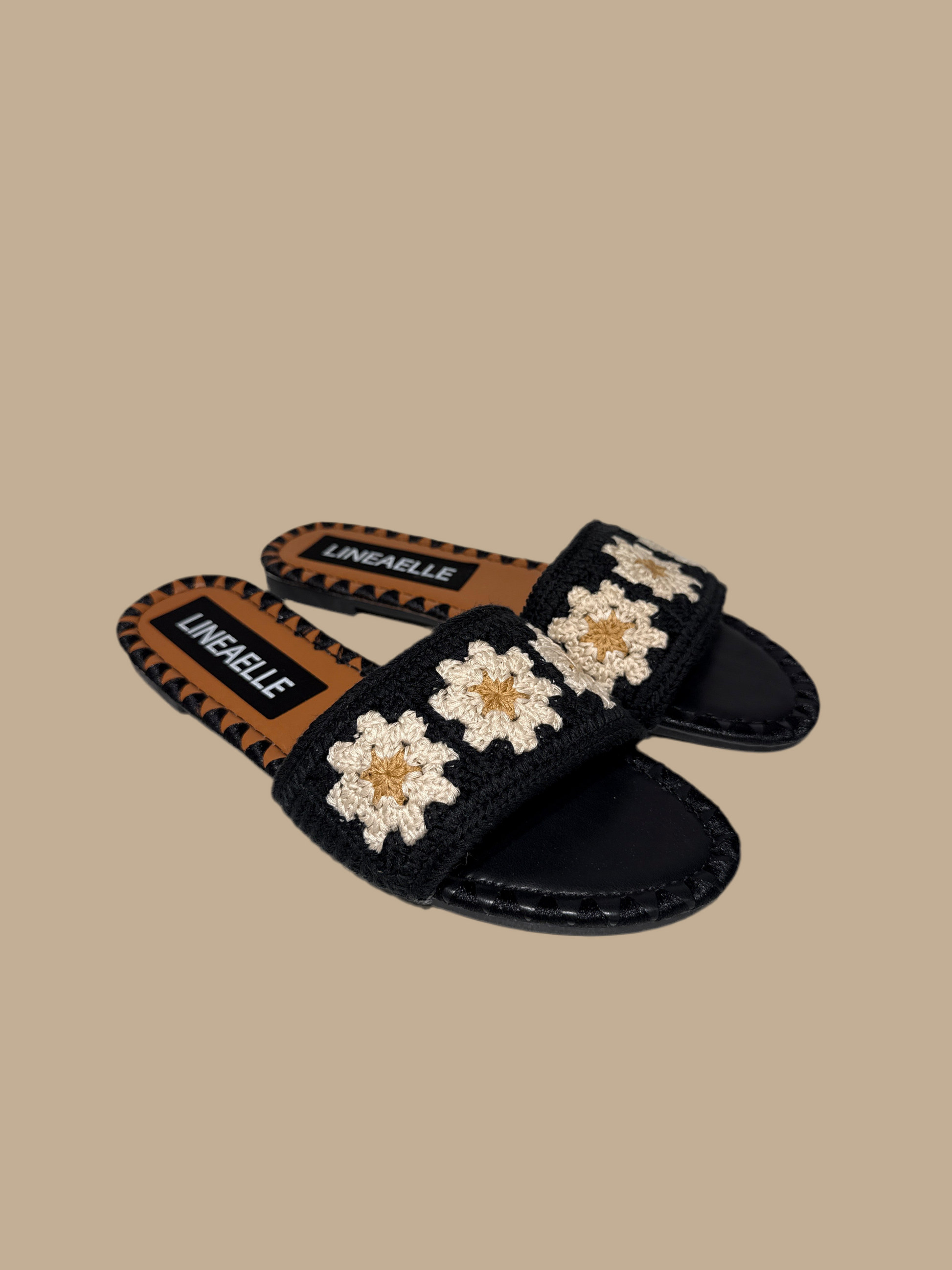 Ciabattine crochet nero Lineaelle
