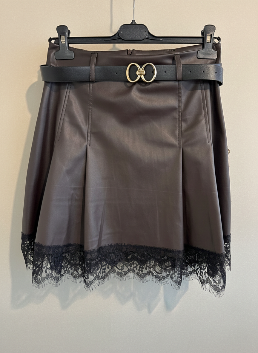 Gonna in ecopelle marrone pizzo nero Lineaelle