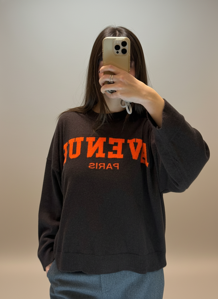 Maglioncino Vicolo avenue paris modello pacchetto t. moro