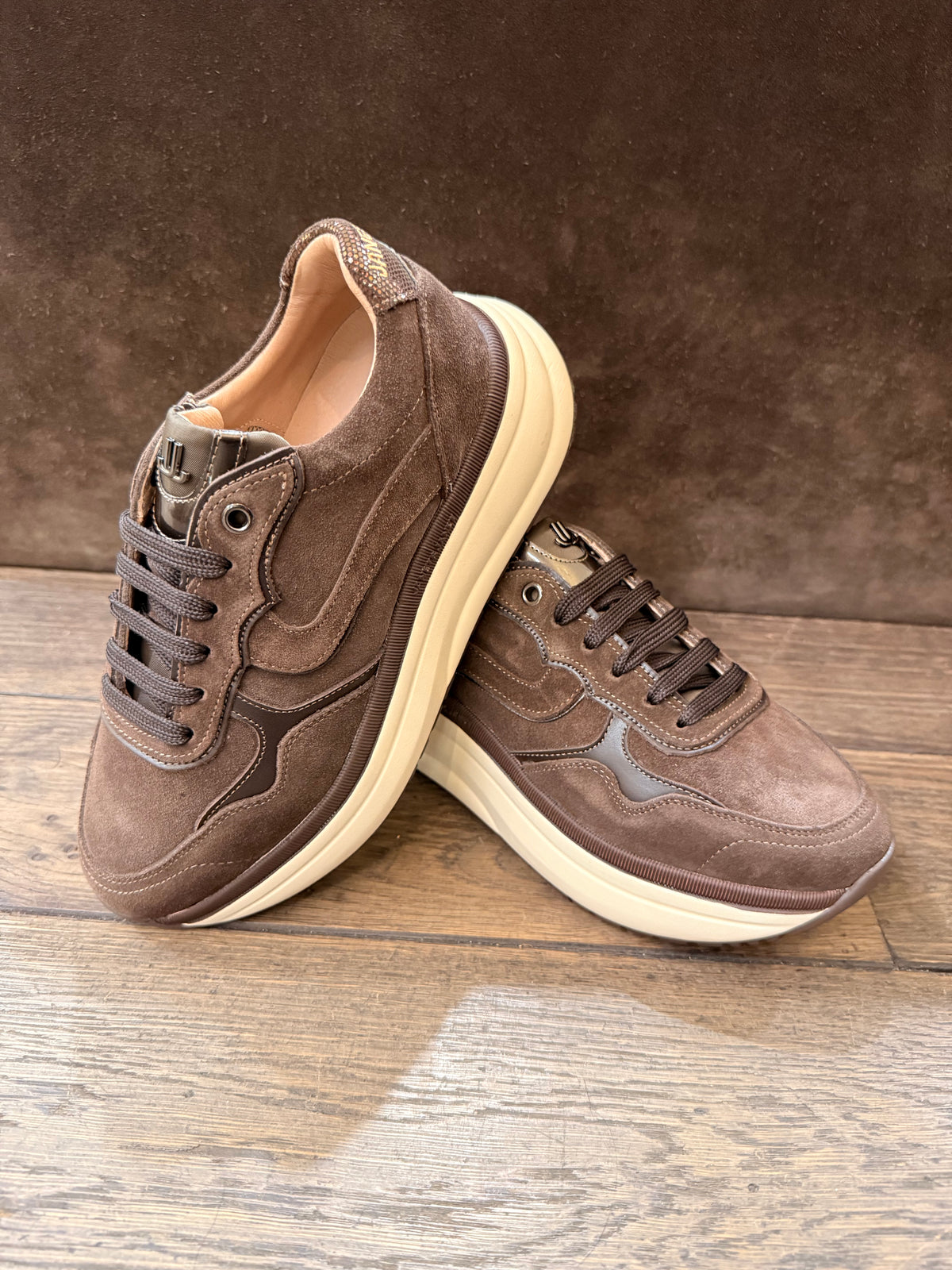 JANET ET JANET RUN PLAT DARK BROWN J-1072