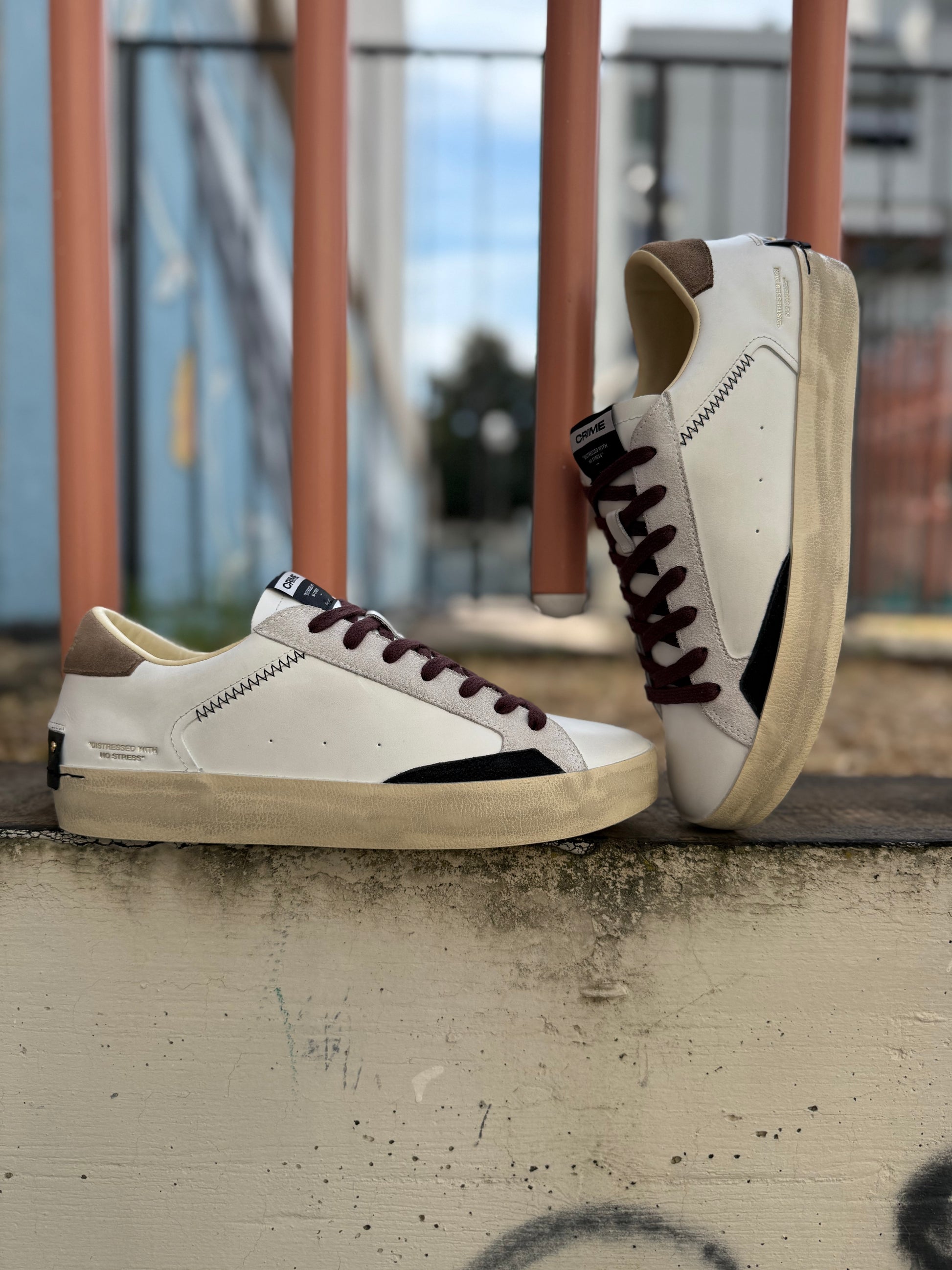 Sneakers uomo Crime london Distressed  bianca top beige 11001AA8.10