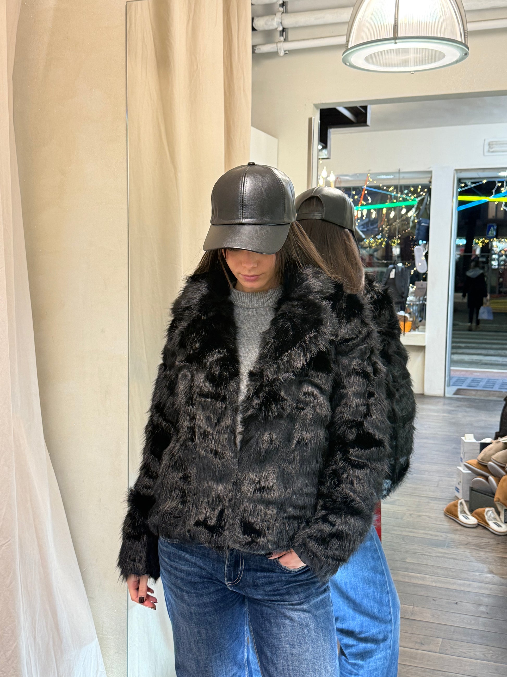 Pelliccia nera Lineaelle