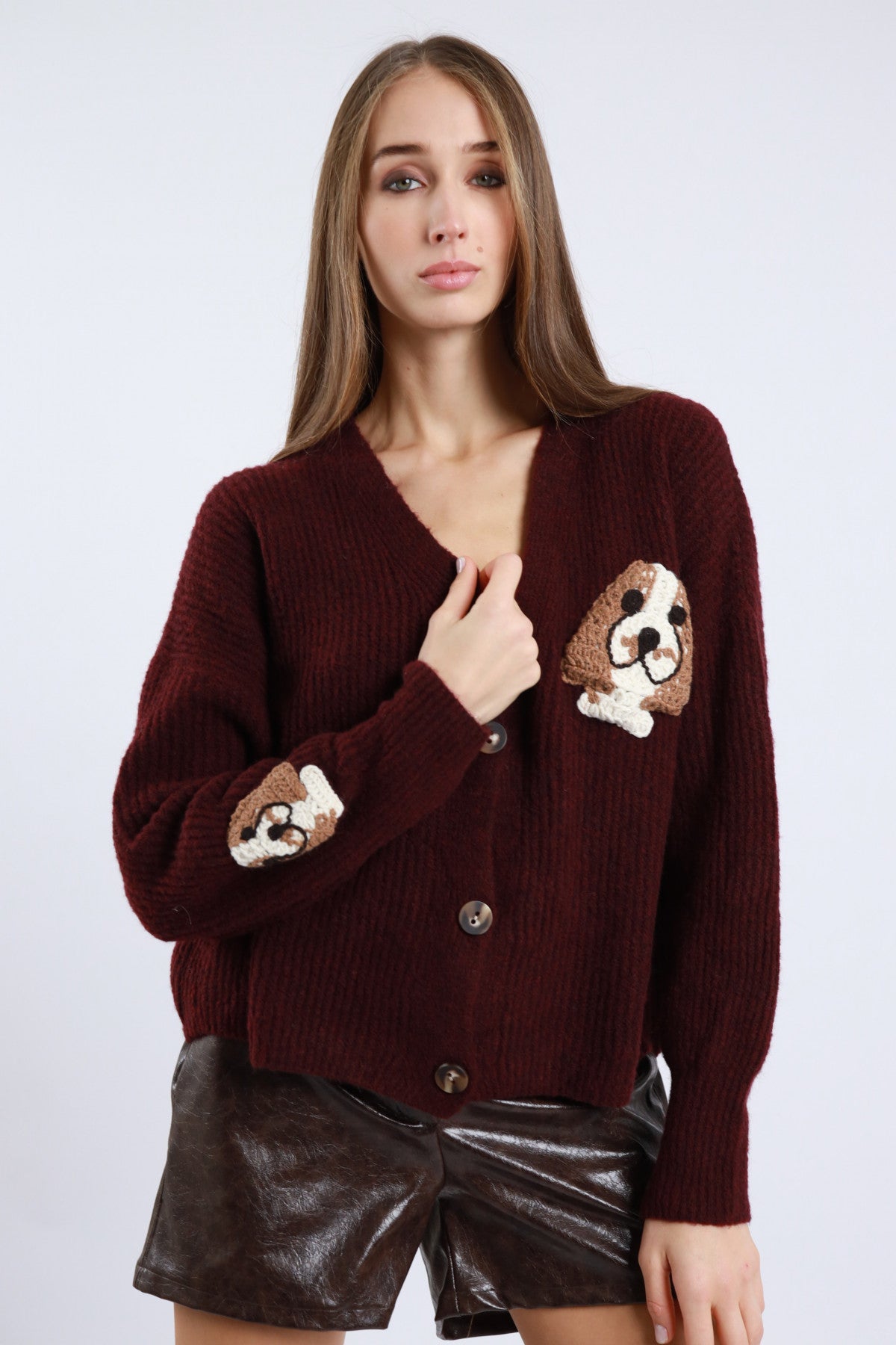 Maglia cardigan c/appl. cane bordeaux Susy mix