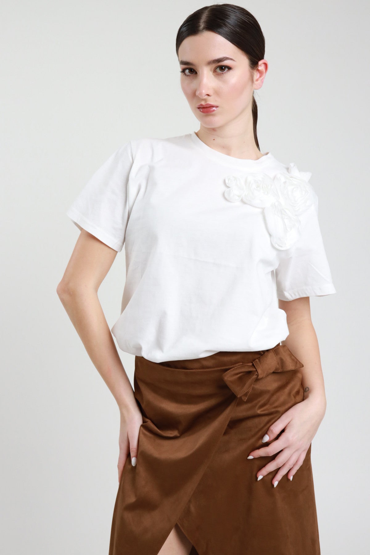 T-SHIRT FIORI LATTE SUSY MIX